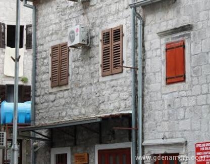 Apartman KATARINA, ενοικιαζόμενα δωμάτια στο μέρος Risan, Montenegro